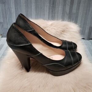 L'autre Chose Black Leather heel shoe